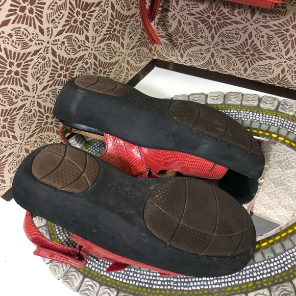 Clarks Shoes | Clarks Artisan Unstructured Sandals | Poshmark